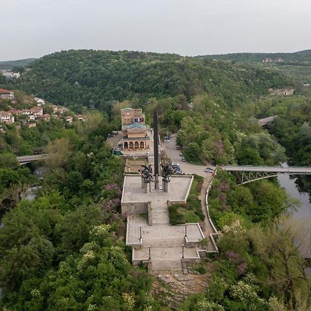 Bobevata Guest House - Floor 2 - Stunning View Old Town Weliko Tarnowo Exterior foto