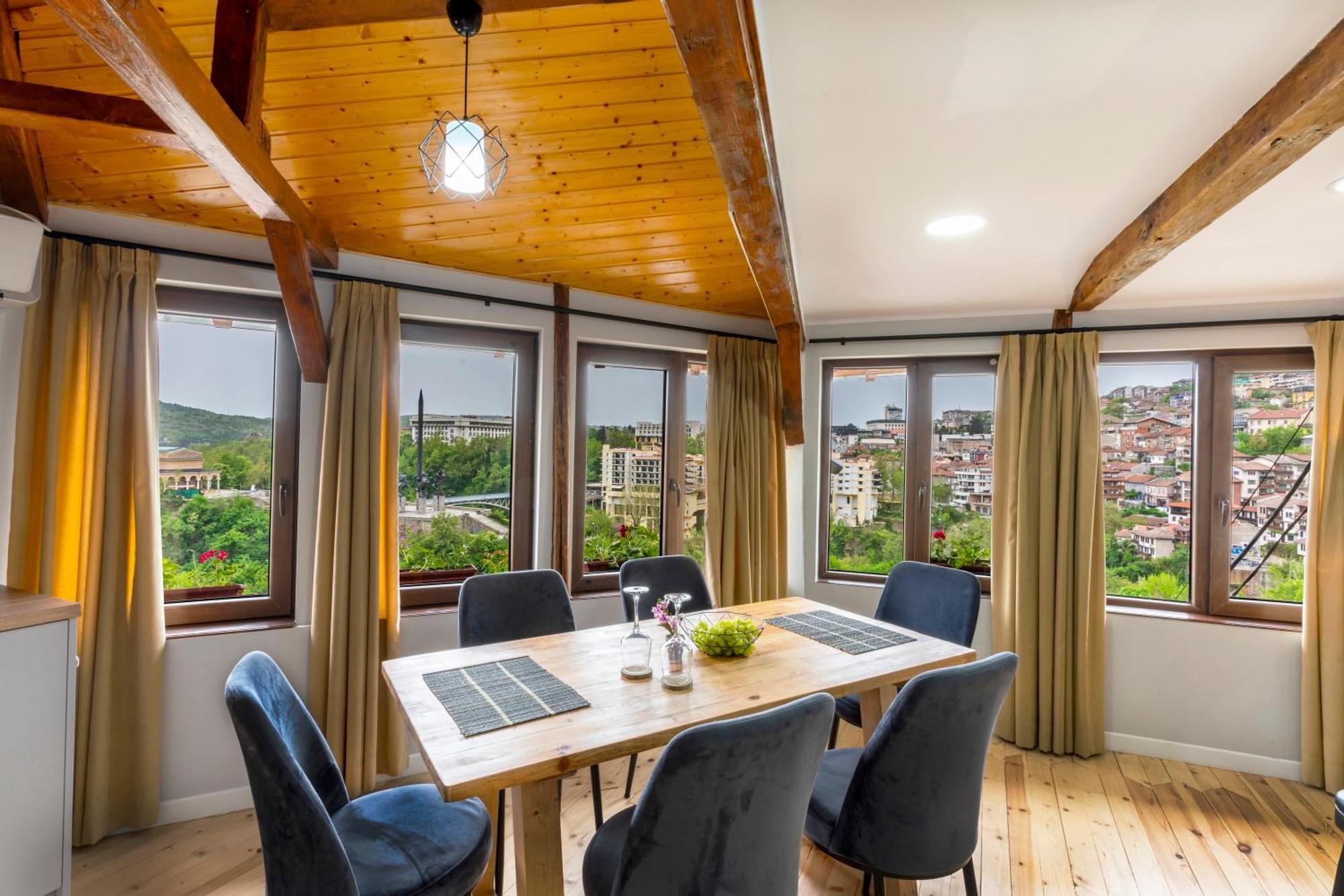 Bobevata Guest House - Floor 2 - Stunning View Old Town Weliko Tarnowo Exterior foto